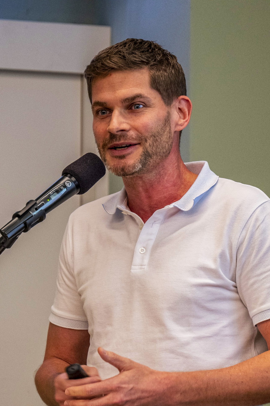 Finanzvorstand Manuel Justus, Norbert Leven, Neele Pfeiffer, Beate Fregin
